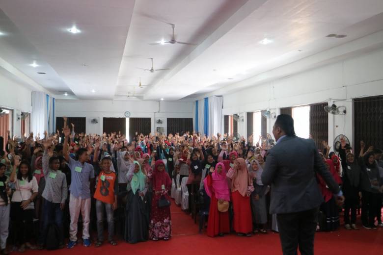 Ilham Saheri Disambut Antusias 2000 Pelajar Deli Serdang